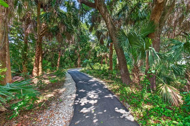 460 Hardwood Place, Boca Raton, FL 33431