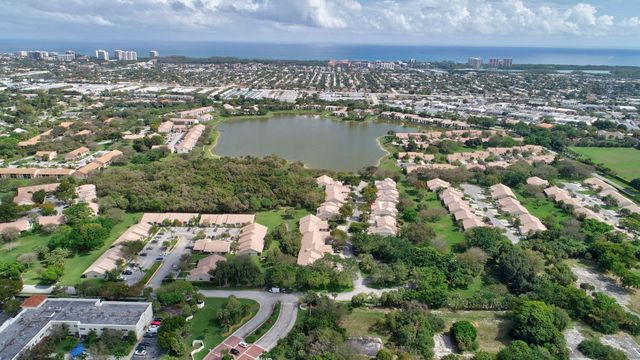 460 Hardwood Place, Boca Raton, FL 33431