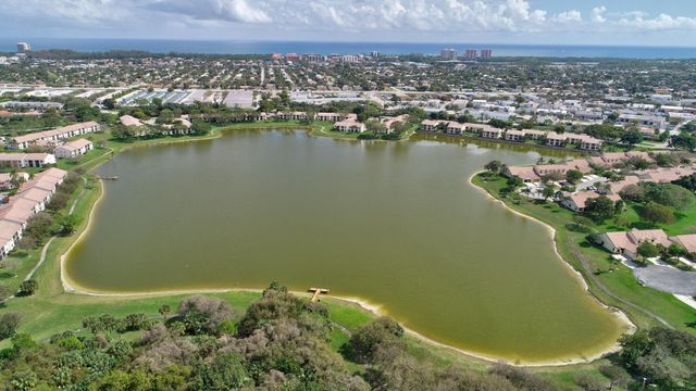 460 Hardwood Place, Boca Raton, FL 33431