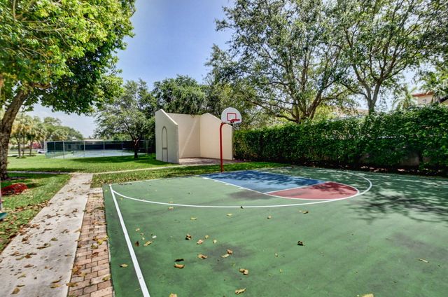 460 Hardwood Place, Boca Raton, FL 33431