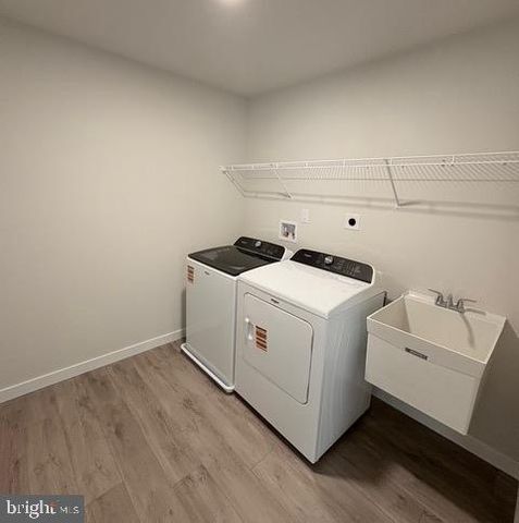 42 GRAYSON LN, Downingtown, PA 19335