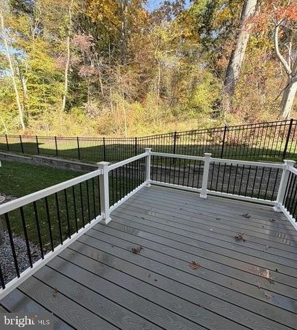 42 GRAYSON LN, Downingtown, PA 19335