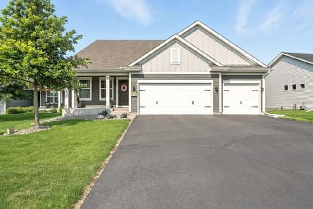 11820 Pineridge Way N, Dayton, MN 55327