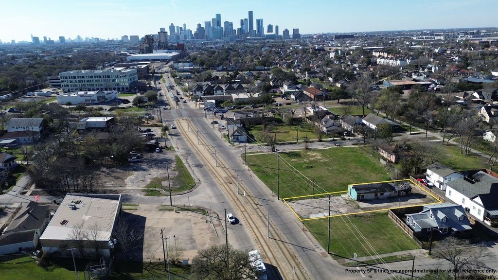 4815 Harrisburg Boulevard, Houston, TX 77011