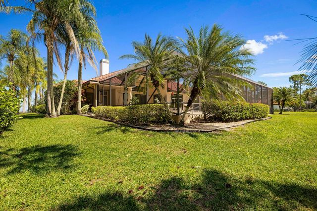 18680 SE Old Trail Drive E, Jupiter, FL 33478