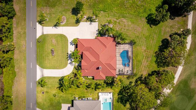18680 SE Old Trail Drive E, Jupiter, FL 33478