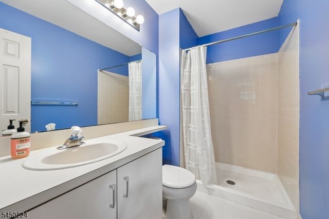 179 Gregory Ln, Franklin Twp., NJ 08823