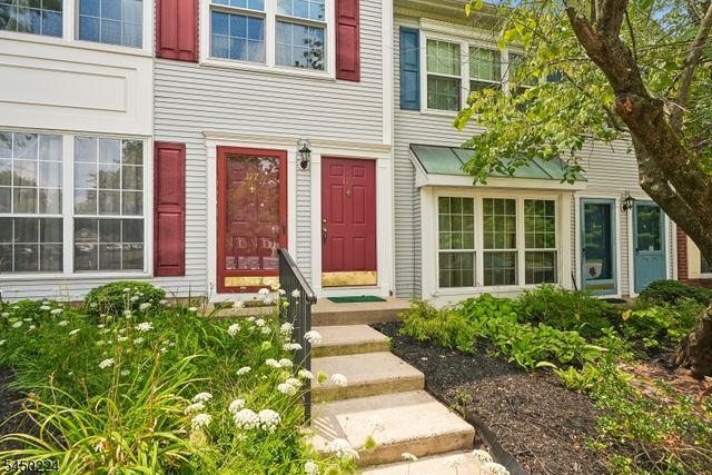 179 Gregory Ln, Franklin Twp., NJ 08823