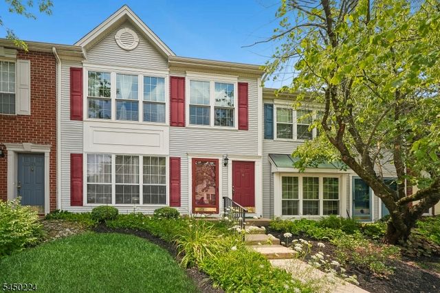179 Gregory Ln, Franklin Twp., NJ 08823