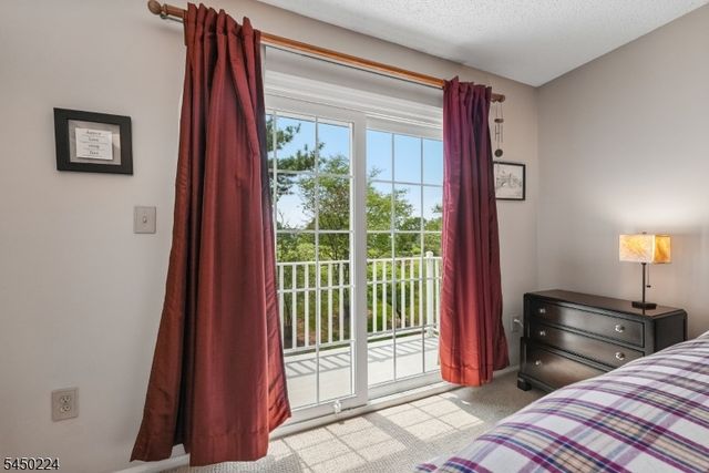 179 Gregory Ln, Franklin Twp., NJ 08823