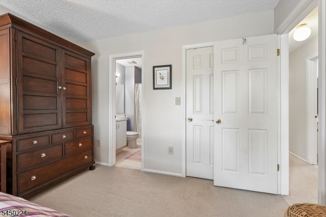 179 Gregory Ln, Franklin Twp., NJ 08823