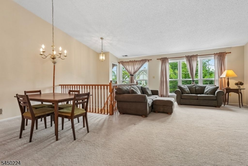 179 Gregory Ln, Franklin Twp., NJ 08823 — photo 2