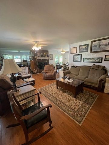 111 Grandview Dr, Lawrenceburg, TN 38464