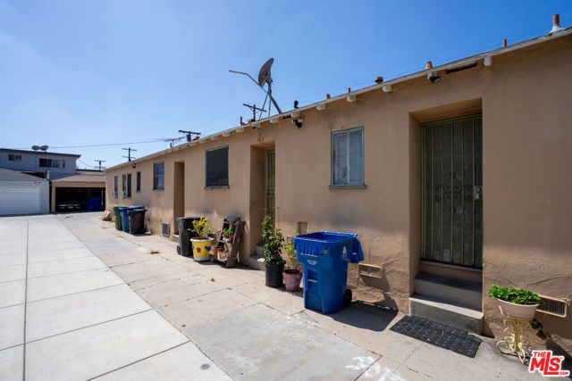 8612 Beverlywood Street, Los Angeles, CA 90034