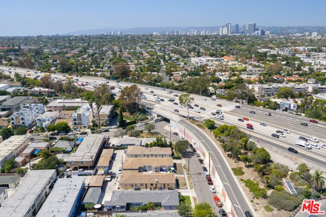 8612 Beverlywood Street, Los Angeles, CA 90034
