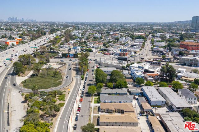 8612 Beverlywood Street, Los Angeles, CA 90034