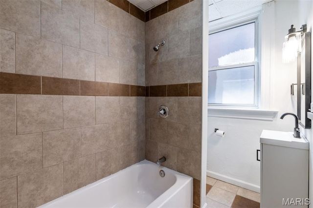 4818 Greer Avenue 1st Floor, St Louis, MO 63115