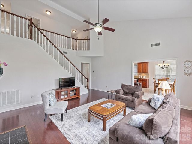 9822 Zackery Avenue, Charlotte, NC 28277