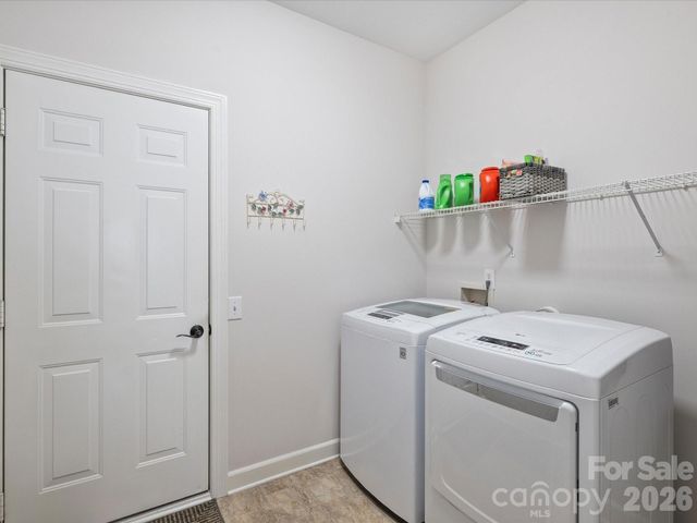 9822 Zackery Avenue, Charlotte, NC 28277