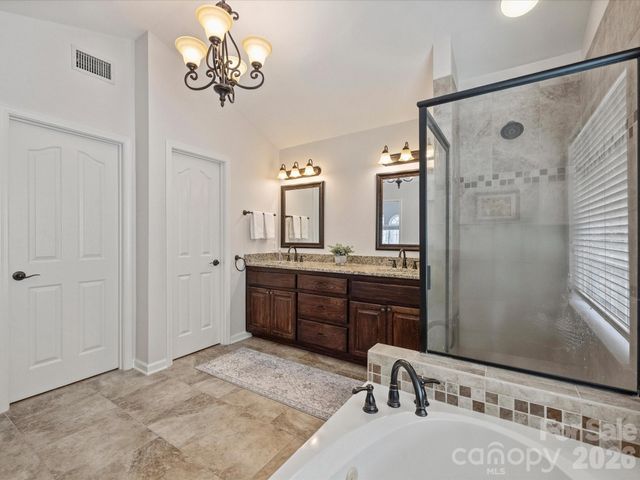 9822 Zackery Avenue, Charlotte, NC 28277