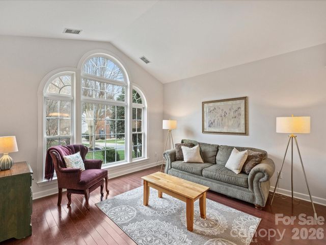 9822 Zackery Avenue, Charlotte, NC 28277