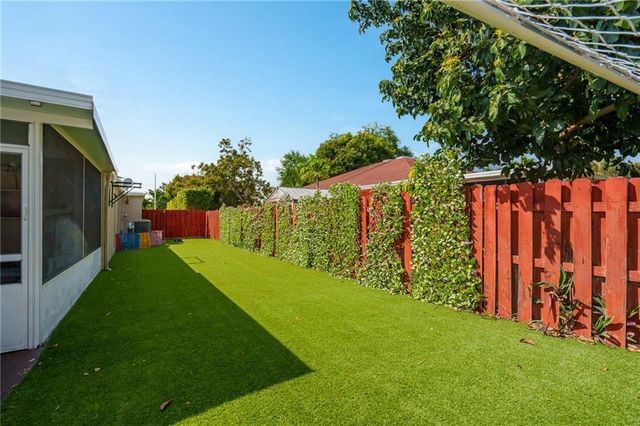 4984 SW 95th Ave, Cooper City, FL 33328