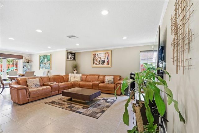 4984 SW 95th Ave, Cooper City, FL 33328