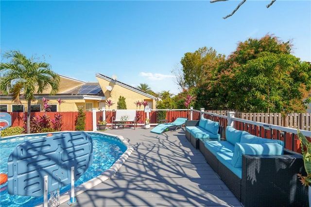 4984 SW 95th Ave, Cooper City, FL 33328