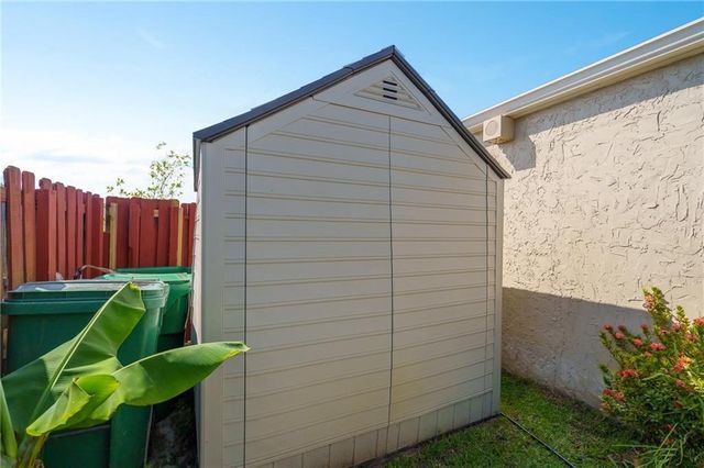 4984 SW 95th Ave, Cooper City, FL 33328