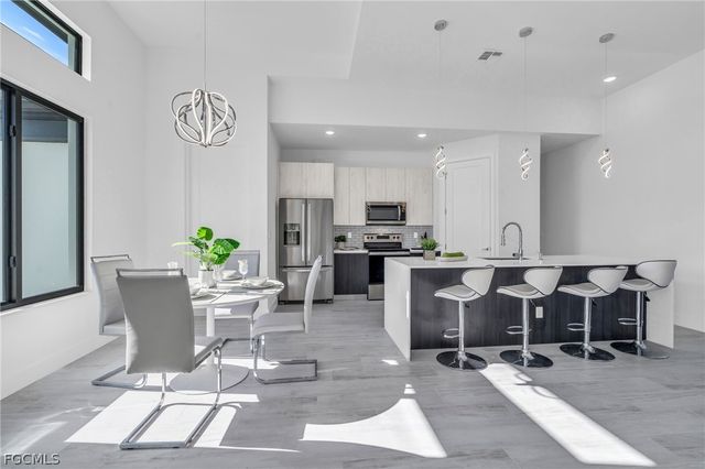 9402 Arrid CIR, Port Charlotte, FL 33981