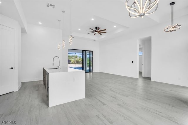 9402 Arrid CIR, Port Charlotte, FL 33981