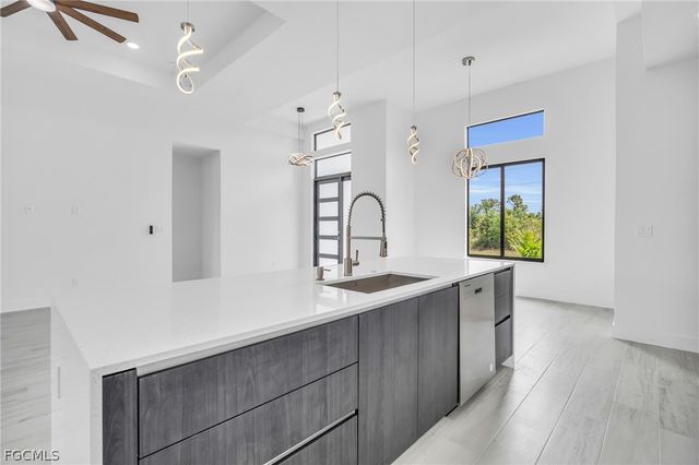 9402 Arrid CIR, Port Charlotte, FL 33981