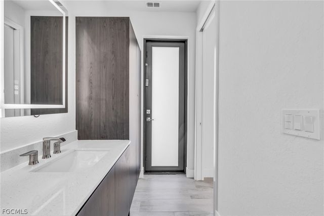 9402 Arrid CIR, Port Charlotte, FL 33981