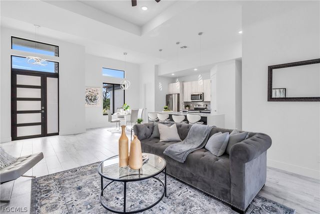 9402 Arrid CIR, Port Charlotte, FL 33981