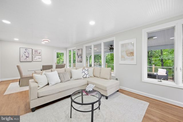 406 HANSON LN, Alexandria, VA 22302
