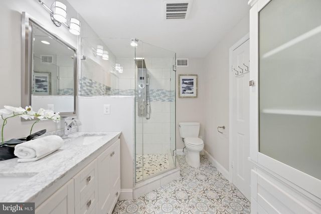 406 HANSON LN, Alexandria, VA 22302