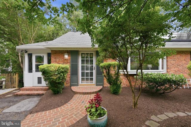 406 HANSON LN, Alexandria, VA 22302