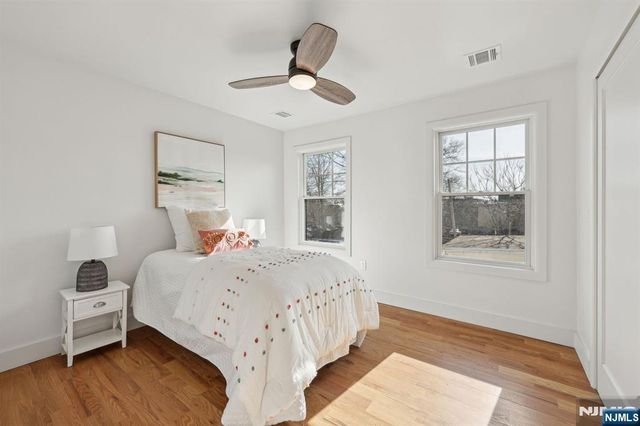 133 Forest Street 1F, Montclair, NJ 07042