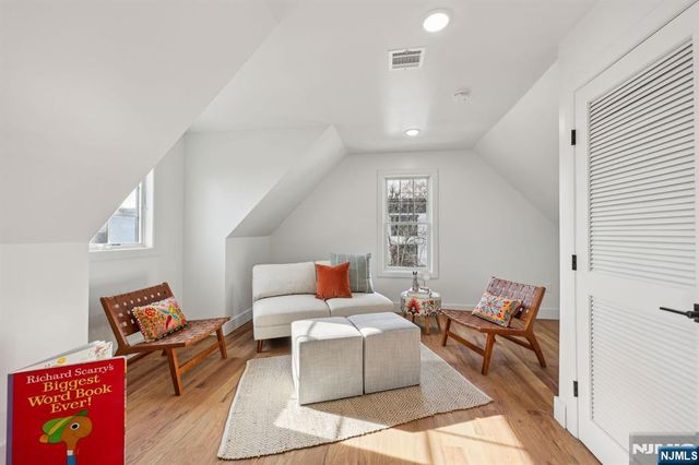 133 Forest Street 1F, Montclair, NJ 07042