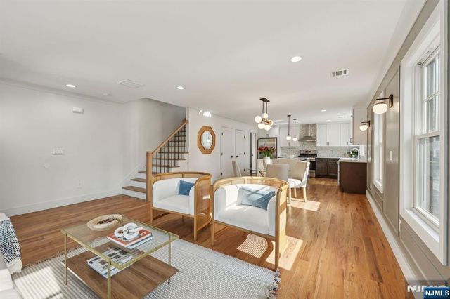 133 Forest Street 1F, Montclair, NJ 07042