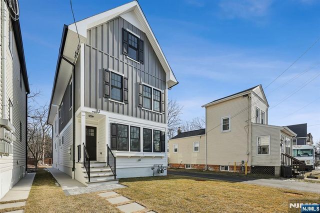 133 Forest Street 1F, Montclair, NJ 07042