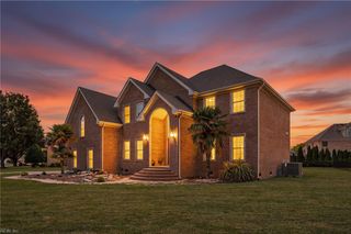 404 Vespasian CIR, Chesapeake, VA 23322