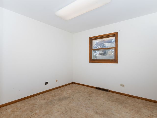 7721 Stevens Street, Darien, IL 60561