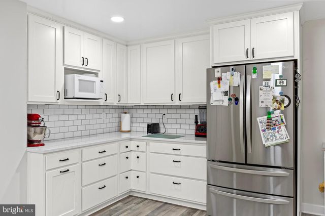 5018 BIRCH LEAF CIR, Fredericksburg, VA 22407