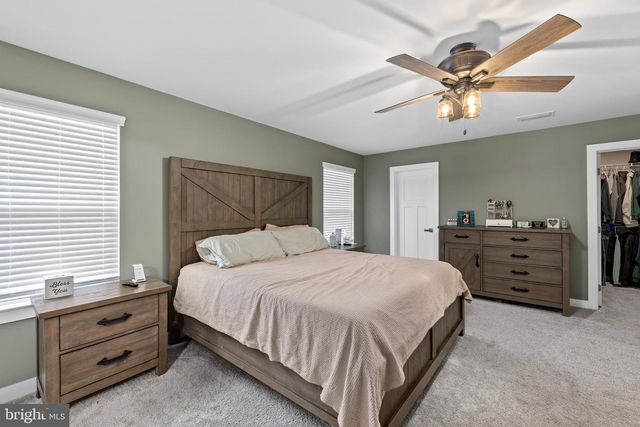 5018 BIRCH LEAF CIR, Fredericksburg, VA 22407