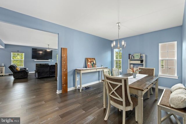 5018 BIRCH LEAF CIR, Fredericksburg, VA 22407