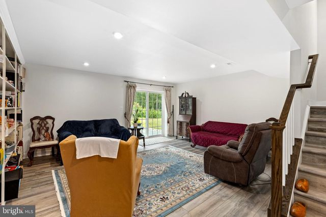 5018 BIRCH LEAF CIR, Fredericksburg, VA 22407