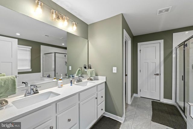 5018 BIRCH LEAF CIR, Fredericksburg, VA 22407