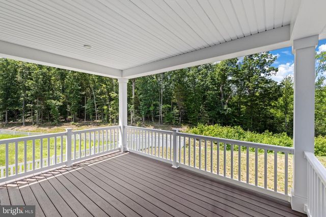 5018 BIRCH LEAF CIR, Fredericksburg, VA 22407