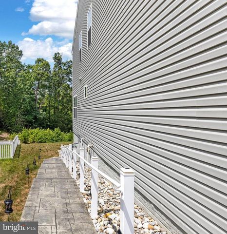 5018 BIRCH LEAF CIR, Fredericksburg, VA 22407